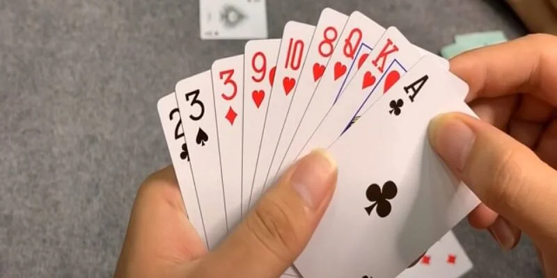 Một vài thông tin hữu ích về trò chơi game bài phỏm